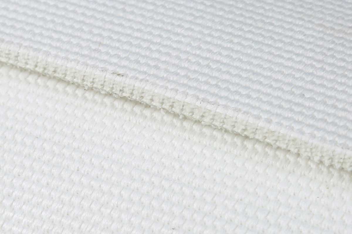 Air slide canvas for aluminum plant